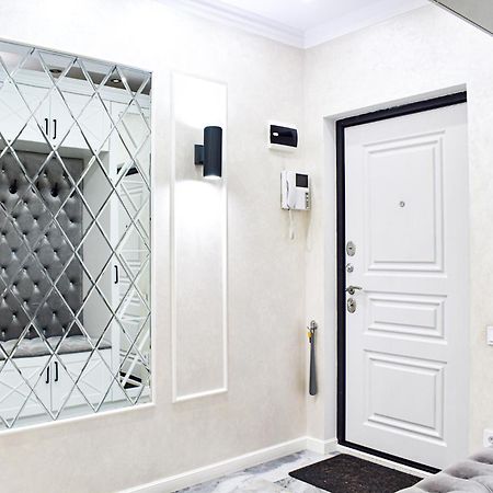 2-Х Комнатная Квартира В Центре Алматы, Жилой Комплекс Евразия Luaran gambar